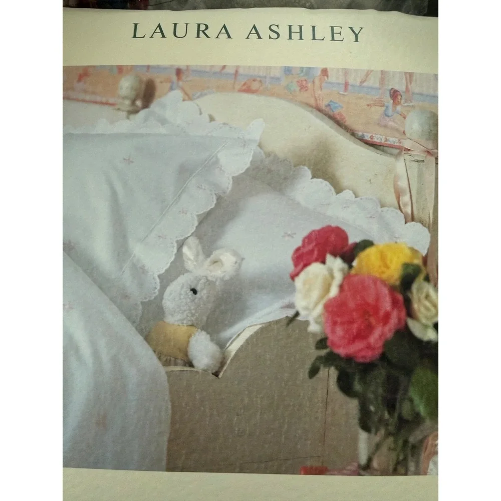 Laura Ashley Vintage Twin‎ Dust Ruffle White Pink Embroidered Daisy Cotton New
